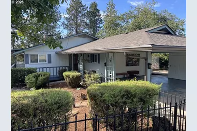 170 Hurricane Ln, Winchester, OR 97495 - Photo 1