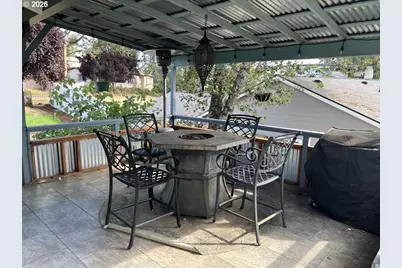 170 Hurricane Ln, Winchester, OR 97495 - Photo 21