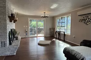 170 Hurricane Ln, Winchester, OR 97495 - Photo 9
