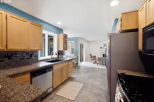 18202 SE Swanson Ln, Milwaukie, OR 97267 - Photo 15