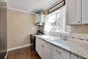 6705 N Congress Ave, Portland, OR 97217 - Photo 17