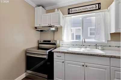 6705 N Congress Ave, Portland, OR 97217 - Photo 15