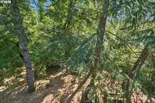 4000 Carman Dr, Lake Oswego, OR 97035 - Photo 17