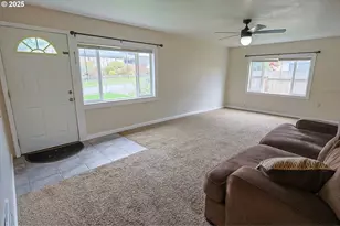 141 2nd Ave, Coos Bay, OR 97420 - Photo 13