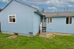 141 2nd Ave, Coos Bay, OR 97420 - Photo 9