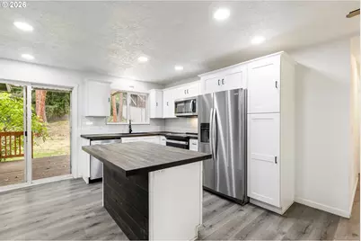 1064 NE Knoll Ave, Roseburg, OR 97470 - Photo 19
