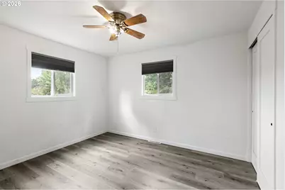 1064 NE Knoll Ave, Roseburg, OR 97470 - Photo 35