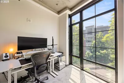 1030 NW 12th Ave #201, Portland, OR 97209 - Photo 31