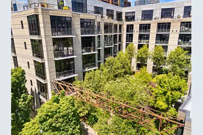 1030 NW 12th Ave #201, Portland, OR 97209 - Photo 37