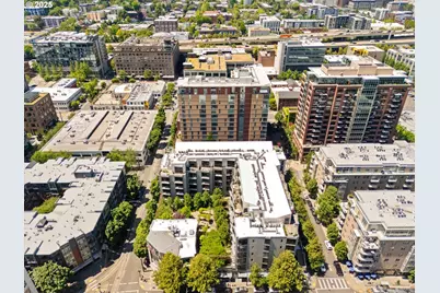 1030 NW 12th Ave #201, Portland, OR 97209 - Photo 39