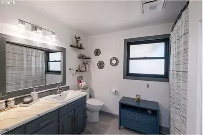 1421 Sunset Ln, Sweet Home, OR 97386 - Photo 17