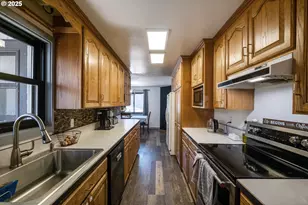 1421 Sunset Ln, Sweet Home, OR 97386 - Photo 3