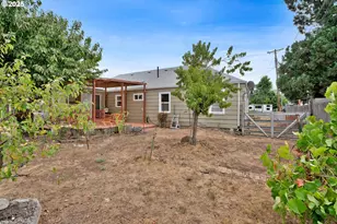 2240 5th St, Springfield, OR 97477 - Photo 29