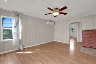 2240 5th St, Springfield, OR 97477 - Photo 7