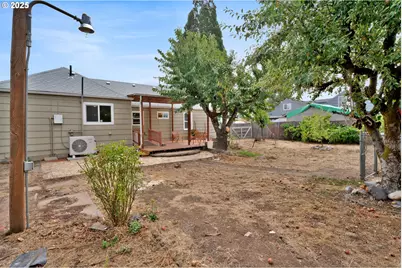 2240 5th St, Springfield, OR 97477 - Photo 27