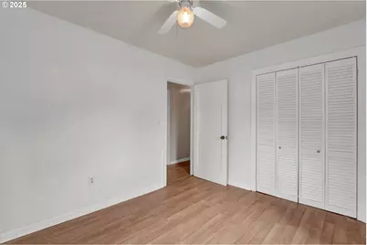 2240 5th St, Springfield, OR 97477 - Photo 23