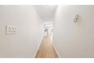 700 N Mill St, Creswell, OR 97426 - Photo 9