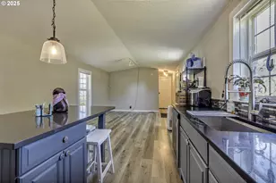 4155 NE Three Mile Ln, McMinnville, OR 97128 - Photo 5