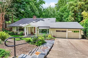 916 Cumberland Rd, Lake Oswego, OR 97034 - Photo 1