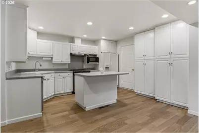 916 Cumberland Rd, Lake Oswego, OR 97034 - Photo 9
