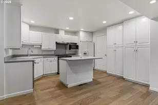 916 Cumberland Rd, Lake Oswego, OR 97034 - Photo 9
