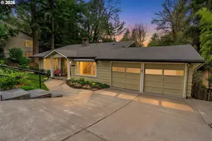 916 Cumberland Rd, Lake Oswego, OR 97034 - Photo 1