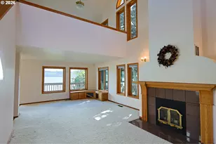 1368 Bayview St, North Bend, OR 97459 - Photo 7