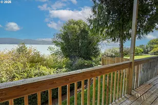 1368 Bayview St, North Bend, OR 97459 - Photo 23