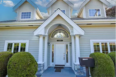 1368 Bayview St, North Bend, OR 97459 - Photo 5