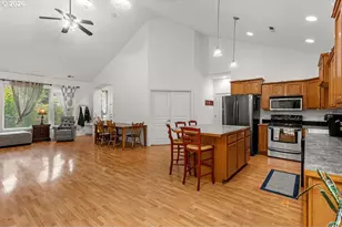 507 Cedar Creek Cir, Rockaway Beach, OR 97136 - Photo 5