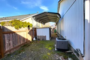 3884 Shenstone Dr, Eugene, OR 97404 - Photo 29