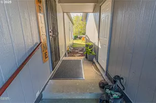2840 NE 45th St, Lincoln City, OR 97367 - Photo 25