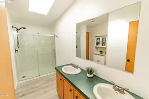 2840 NE 45th St, Lincoln City, OR 97367 - Photo 17