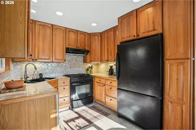 2508 NE 121st Ave, Portland, OR 97220 - Photo 13