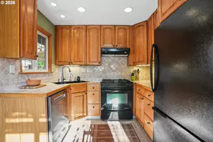 2508 NE 121st Ave, Portland, OR 97220 - Photo 11