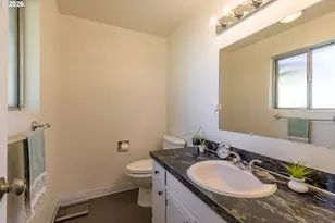 9715 SE Ramona St, Portland, OR 97266 - Photo 13