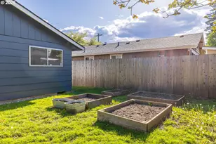 9715 SE Ramona St, Portland, OR 97266 - Photo 21