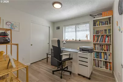 9715 SE Ramona St, Portland, OR 97266 - Photo 17