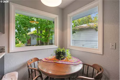 730 20th St NE, Salem, OR 97301 - Photo 23