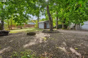 730 20th St NE, Salem, OR 97301 - Photo 27
