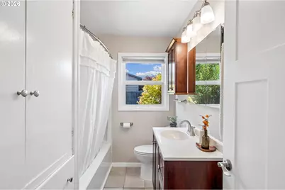 611 SE 146th Ave, Portland, OR 97233 - Photo 23
