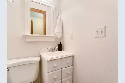 1116 NW Springwood Ln, McMinnville, OR 97128 - Photo 21