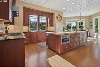 10000 NE 114th Cir, Vancouver, WA 98662 - Photo 3