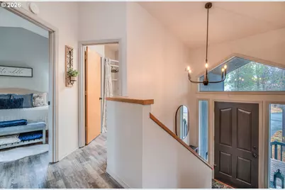 18034 Witchhazel Ln, Bend, OR 97707 - Photo 3