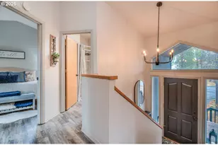 18034 Witchhazel Ln, Bend, OR 97707 - Photo 3