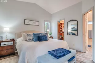 18034 Witchhazel Ln, Bend, OR 97707 - Photo 13