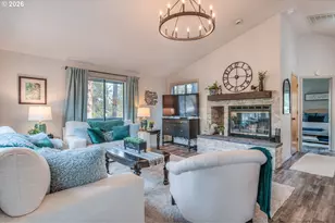 18034 Witchhazel Ln, Bend, OR 97707 - Photo 5