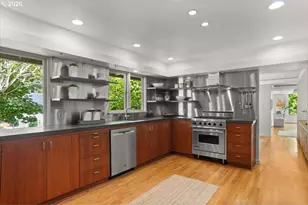 2665 SW Sherwood Dr, Portland, OR 97201 - Photo 11