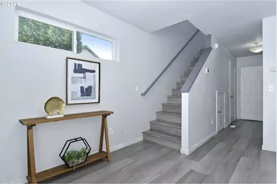 2546 SE 111th Ave, Portland, OR 97266 - Photo 5