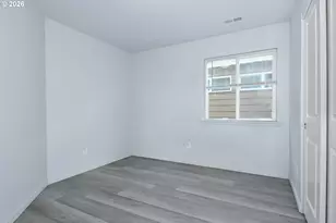 2546 SE 111th Ave, Portland, OR 97266 - Photo 9